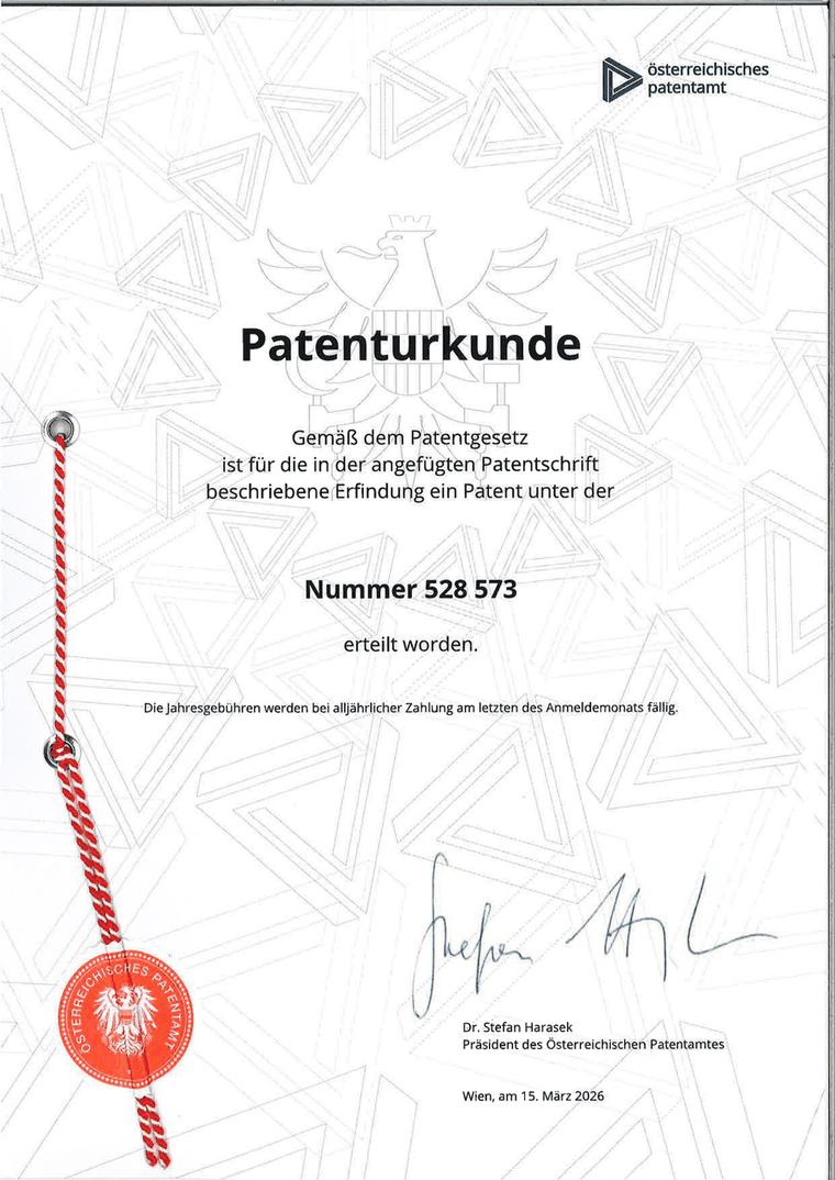 Certificate of Austrian patent number 528 573, issued by the Austrian Patent Office, with its red seal and cord